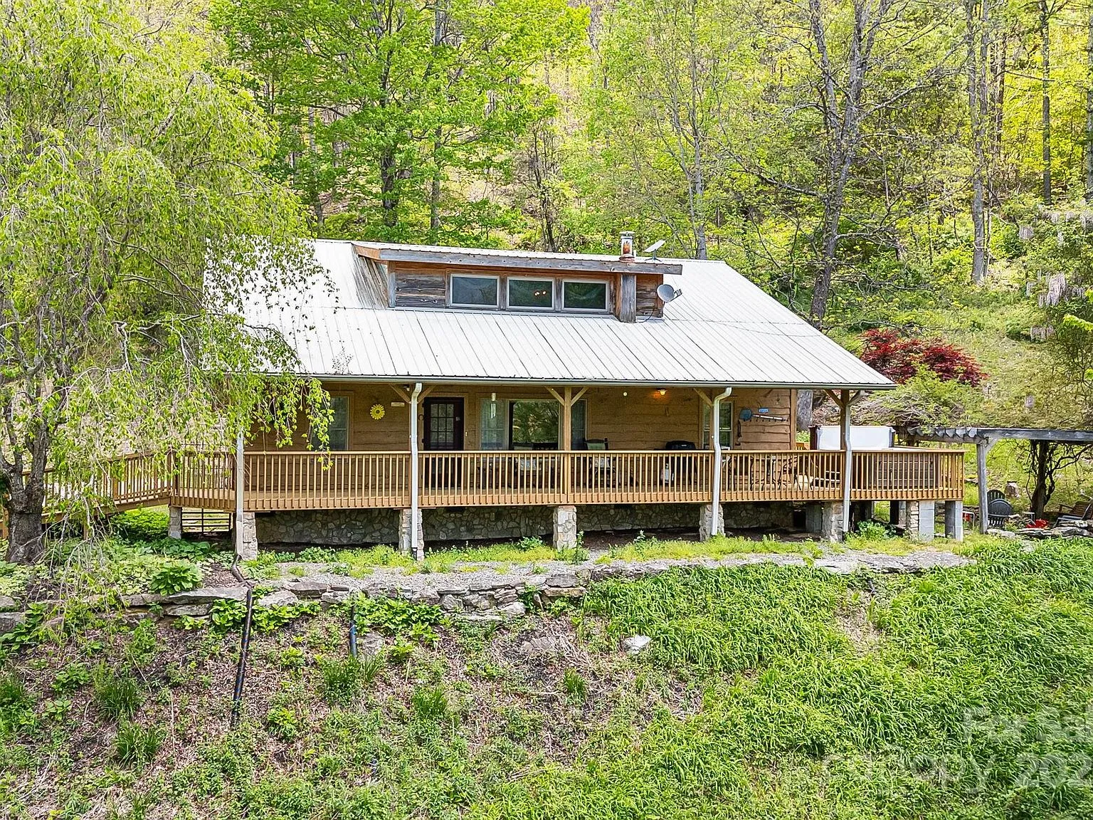 Unique dome house in Joshua Tree desert