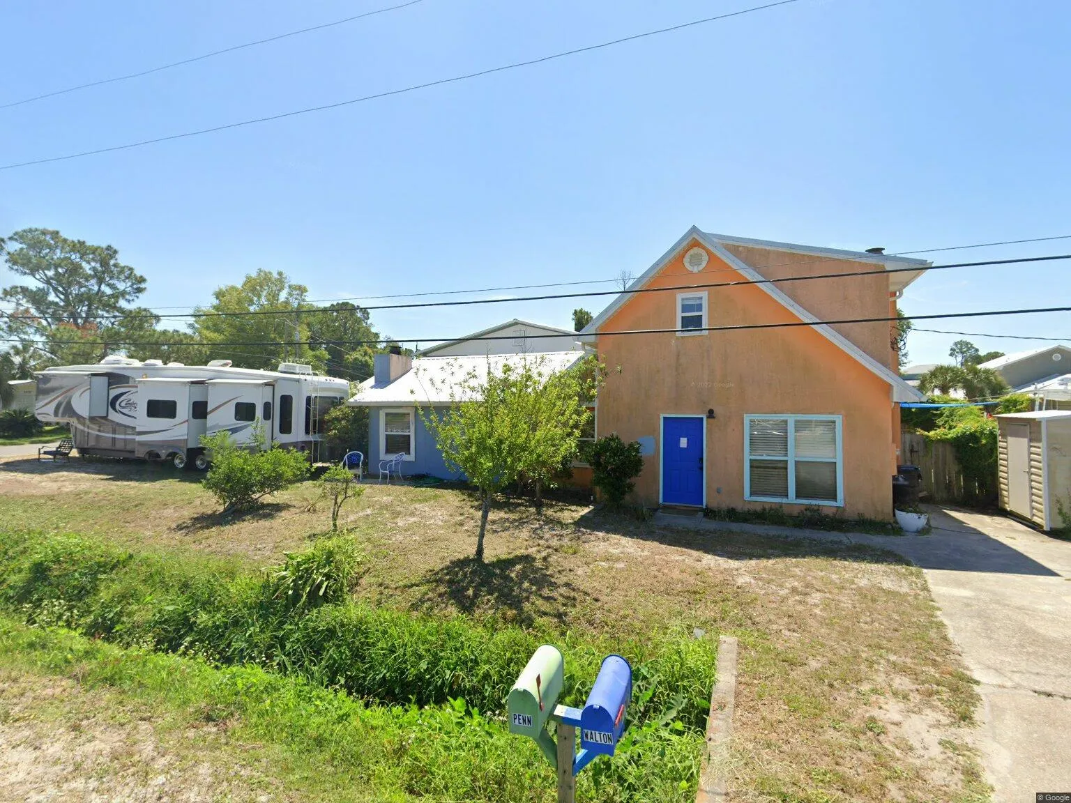 Unique dome house in Joshua Tree desert